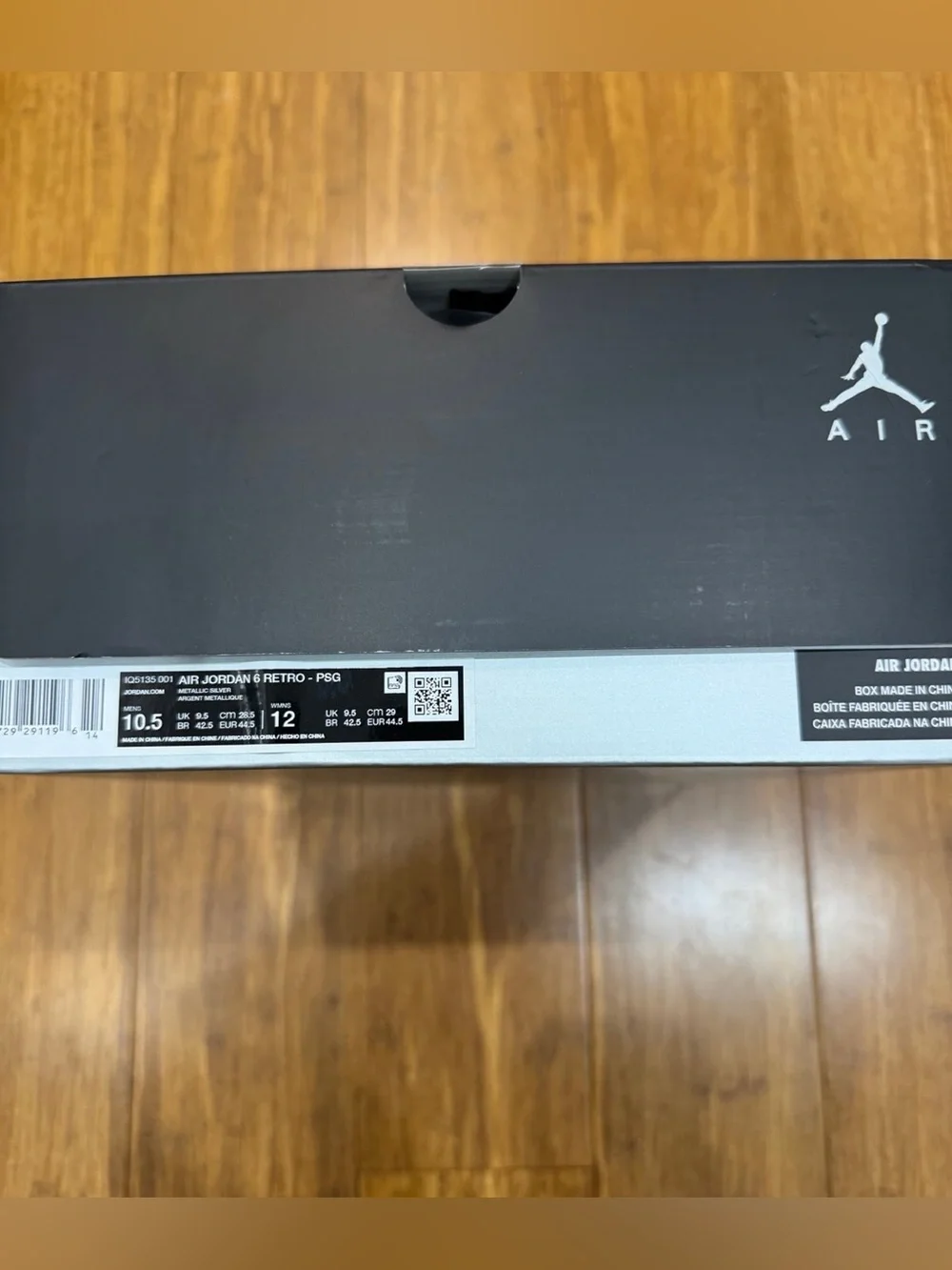 Air Jordan 6 Retro x Paris Saint-Germain